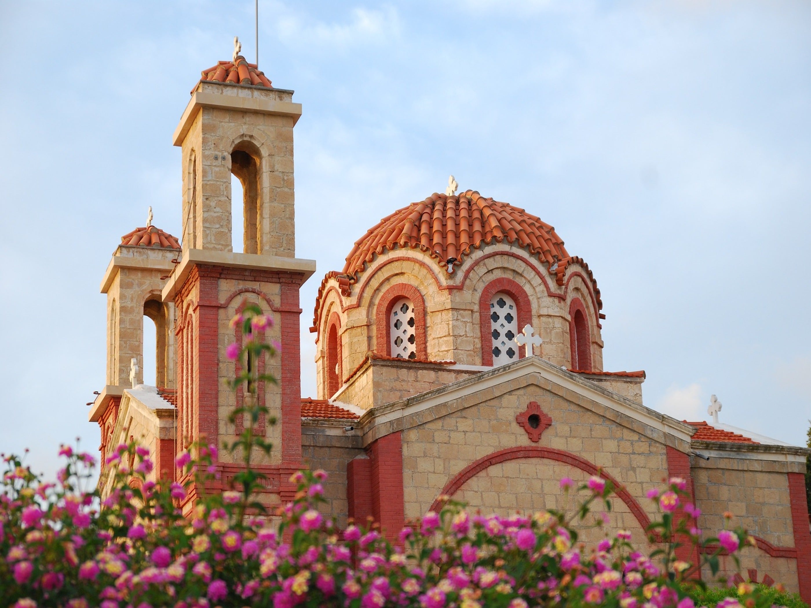 3 Best SIM Cards for Cyprus in 2024 – VOYAGEESIM
