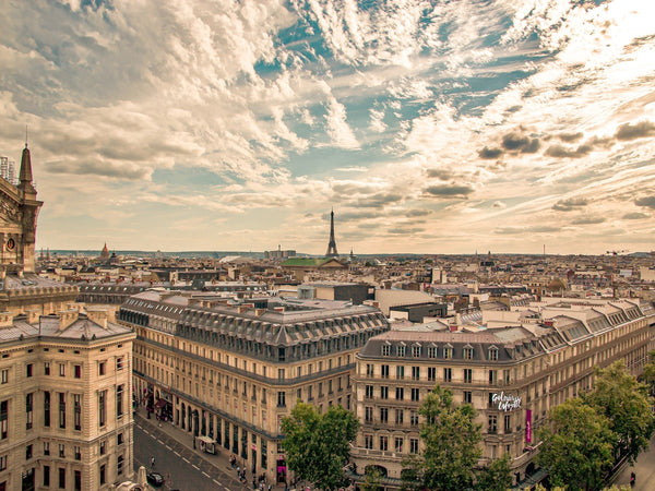 【2025年最新】フランス旅行におすすめのeSIM3選と選び方の徹底解説